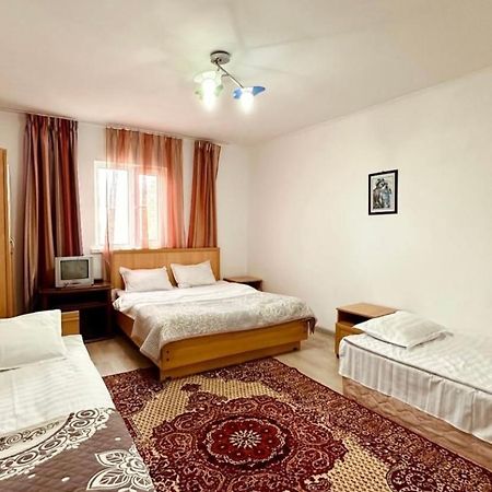 Hotel Chilling House Tscholponata Exterior foto